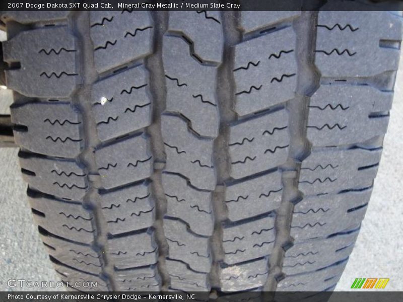 Mineral Gray Metallic / Medium Slate Gray 2007 Dodge Dakota SXT Quad Cab