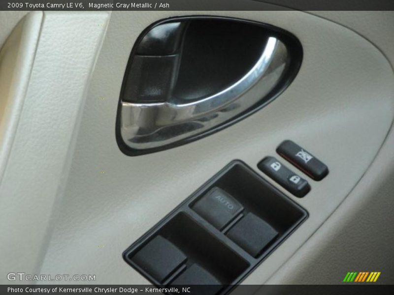 Magnetic Gray Metallic / Ash 2009 Toyota Camry LE V6