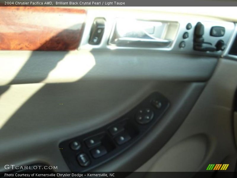 Brilliant Black Crystal Pearl / Light Taupe 2004 Chrysler Pacifica AWD