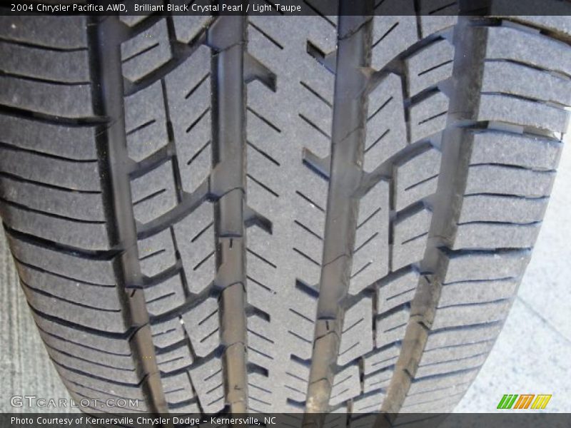 Brilliant Black Crystal Pearl / Light Taupe 2004 Chrysler Pacifica AWD