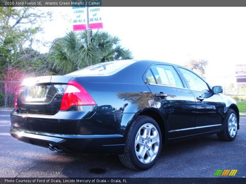 Atlantis Green Metallic / Camel 2010 Ford Fusion SE