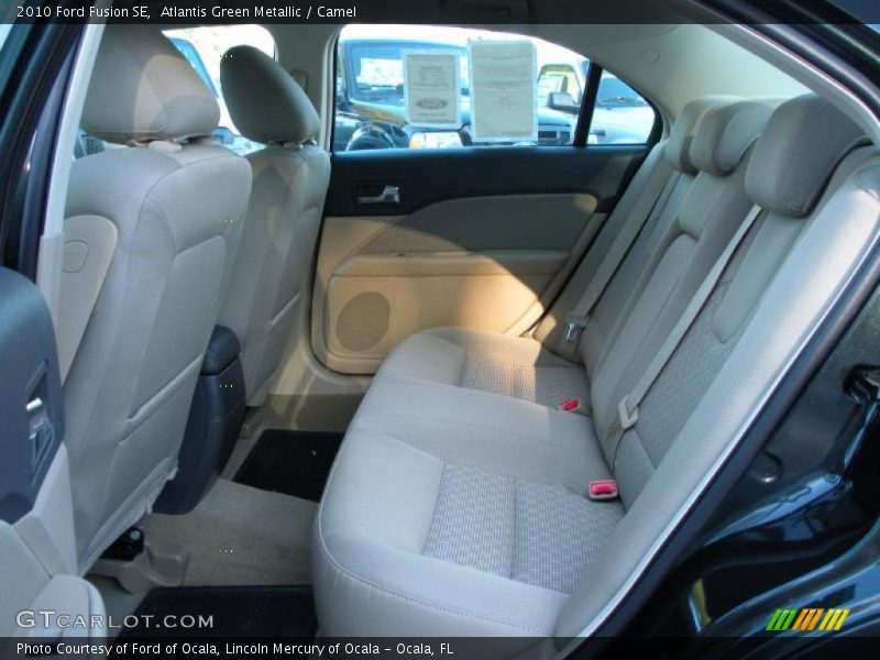 Atlantis Green Metallic / Camel 2010 Ford Fusion SE