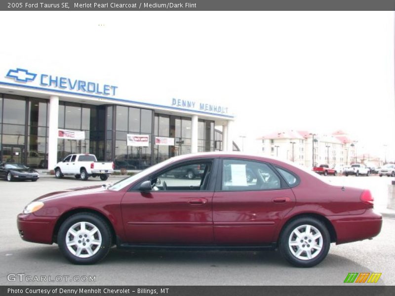 Merlot Pearl Clearcoat / Medium/Dark Flint 2005 Ford Taurus SE