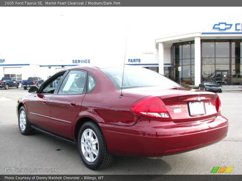 Merlot Pearl Clearcoat / Medium/Dark Flint 2005 Ford Taurus SE