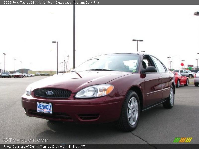 Merlot Pearl Clearcoat / Medium/Dark Flint 2005 Ford Taurus SE