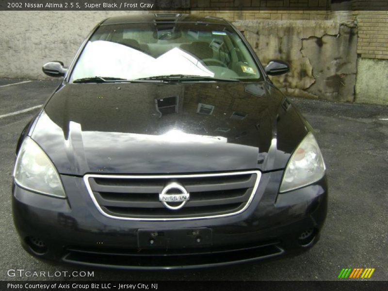 Super Black / Frost Gray 2002 Nissan Altima 2.5 S