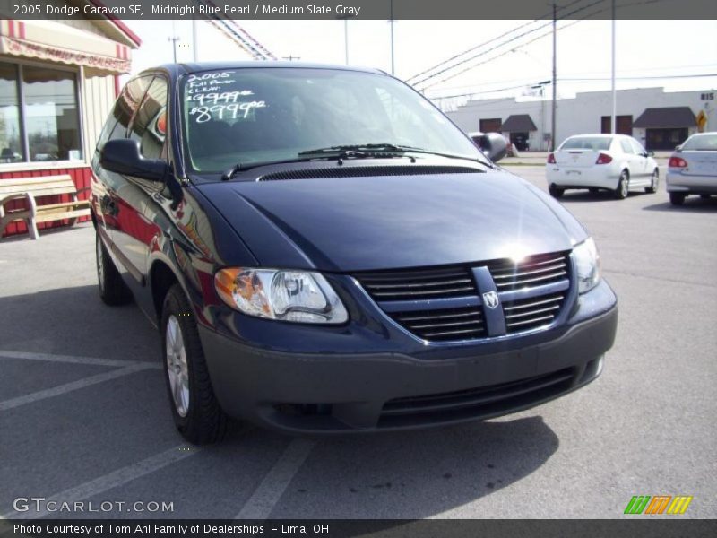 Midnight Blue Pearl / Medium Slate Gray 2005 Dodge Caravan SE