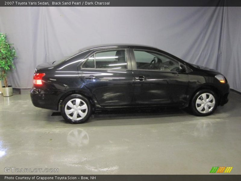 Black Sand Pearl / Dark Charcoal 2007 Toyota Yaris Sedan