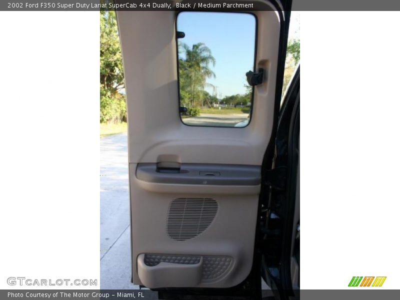Black / Medium Parchment 2002 Ford F350 Super Duty Lariat SuperCab 4x4 Dually