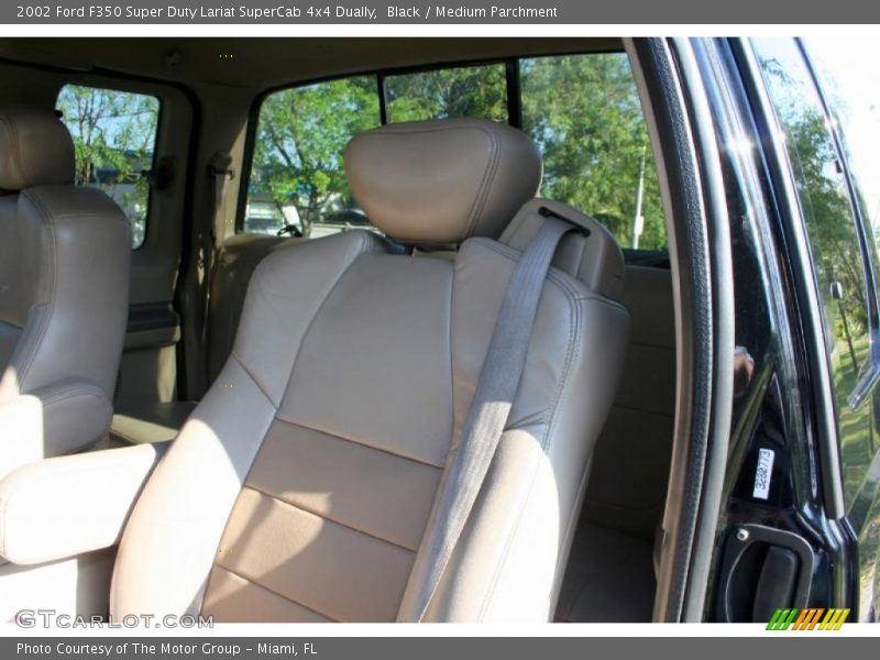 Black / Medium Parchment 2002 Ford F350 Super Duty Lariat SuperCab 4x4 Dually