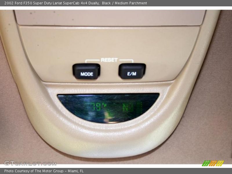 Black / Medium Parchment 2002 Ford F350 Super Duty Lariat SuperCab 4x4 Dually