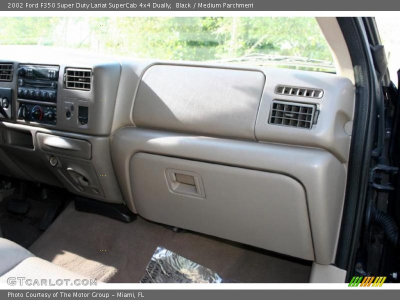 Black / Medium Parchment 2002 Ford F350 Super Duty Lariat SuperCab 4x4 Dually