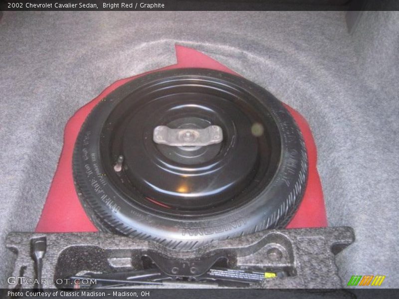 Bright Red / Graphite 2002 Chevrolet Cavalier Sedan