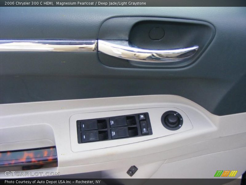 Magnesium Pearlcoat / Deep Jade/Light Graystone 2006 Chrysler 300 C HEMI