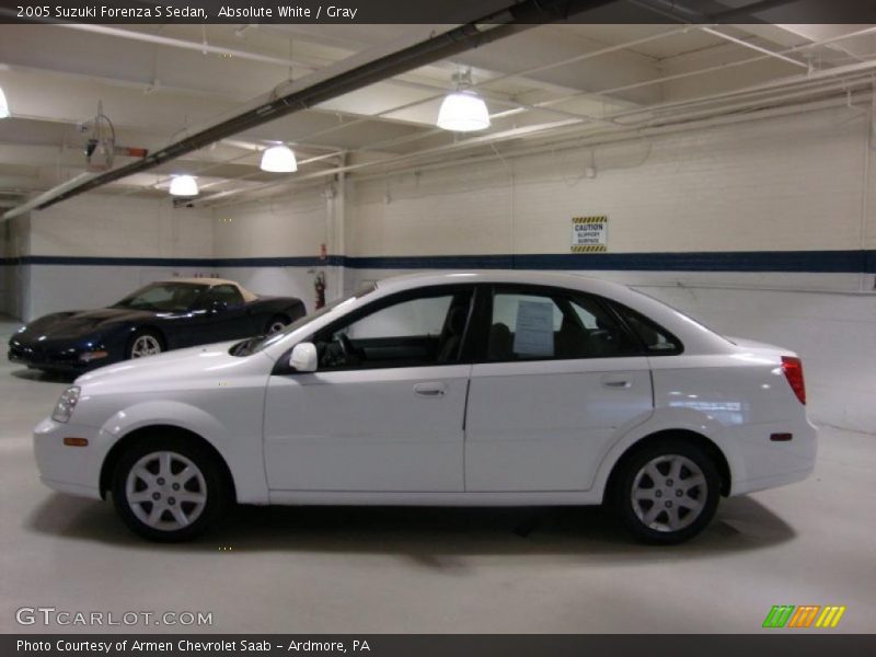 Absolute White / Gray 2005 Suzuki Forenza S Sedan