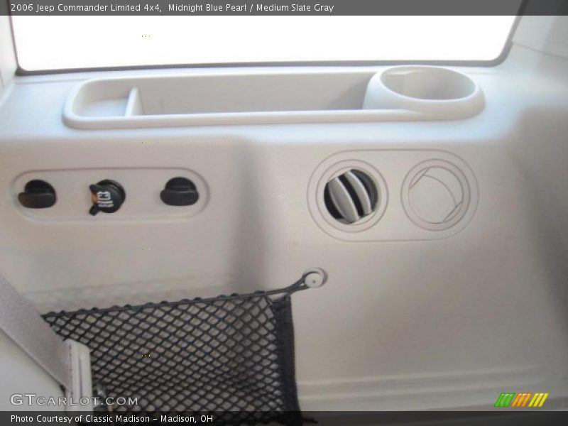 Midnight Blue Pearl / Medium Slate Gray 2006 Jeep Commander Limited 4x4