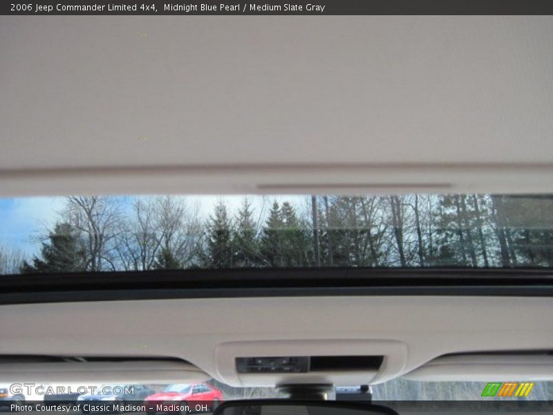 Midnight Blue Pearl / Medium Slate Gray 2006 Jeep Commander Limited 4x4
