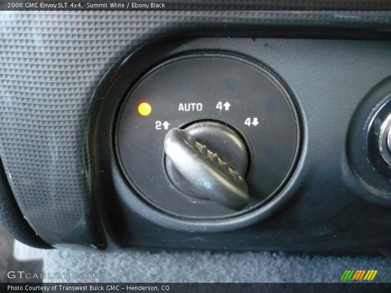 Summit White / Ebony Black 2006 GMC Envoy SLT 4x4