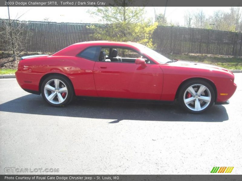 TorRed / Dark Slate Gray 2009 Dodge Challenger SRT8