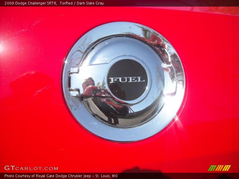 TorRed / Dark Slate Gray 2009 Dodge Challenger SRT8