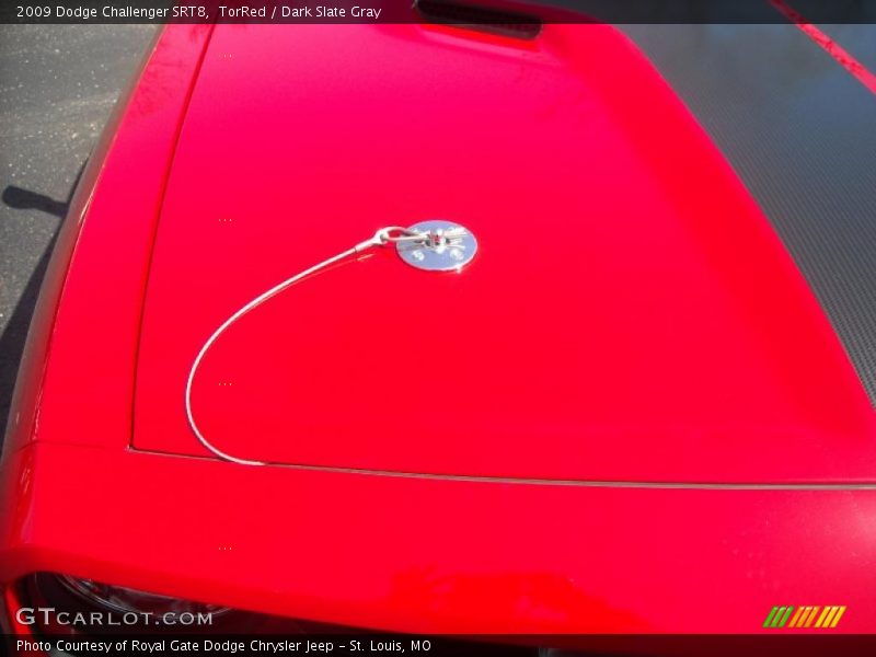 TorRed / Dark Slate Gray 2009 Dodge Challenger SRT8