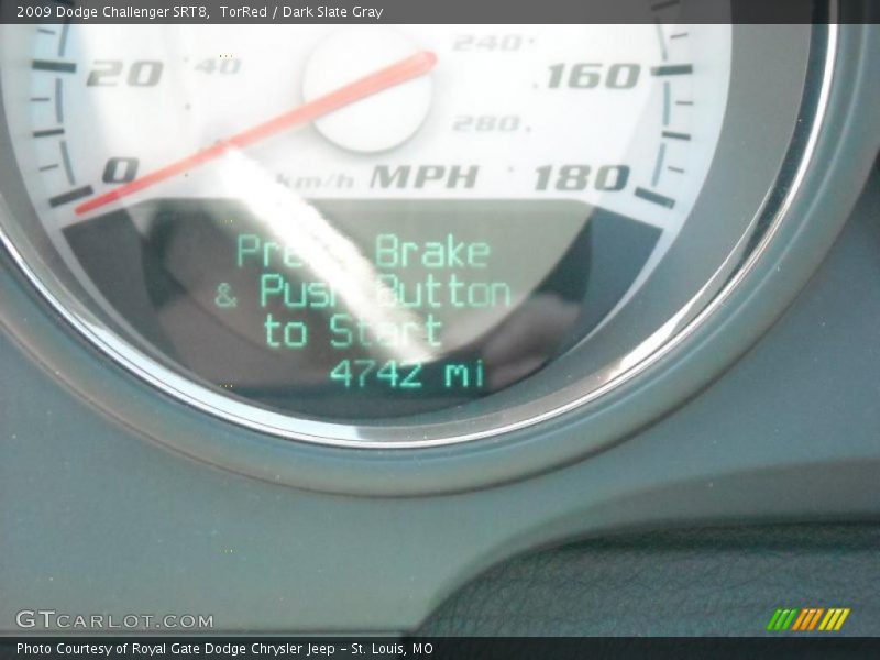 TorRed / Dark Slate Gray 2009 Dodge Challenger SRT8