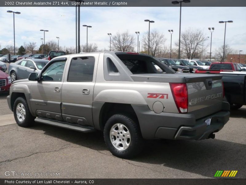 Light Pewter Metallic / Graphite 2002 Chevrolet Avalanche Z71 4x4