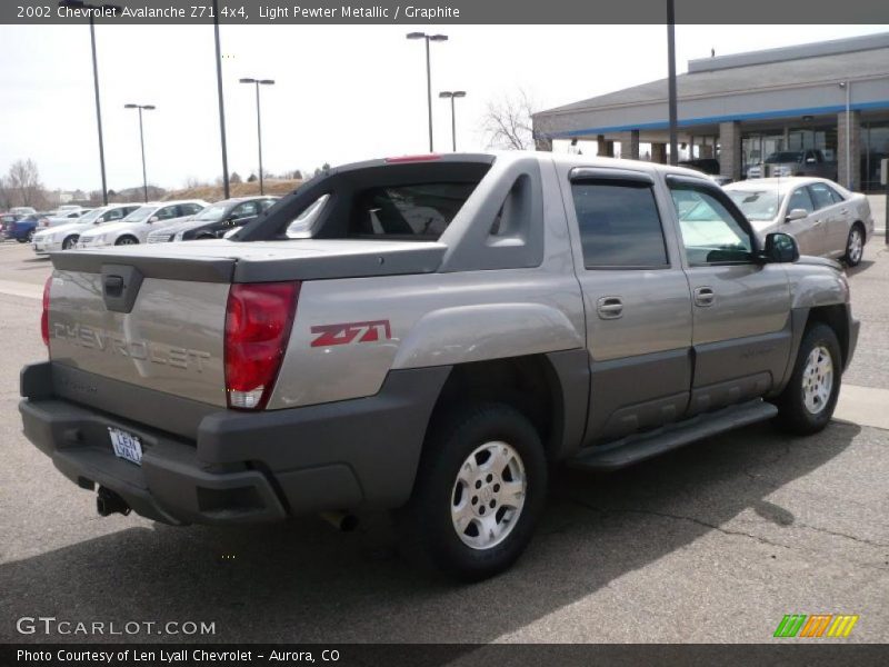 Light Pewter Metallic / Graphite 2002 Chevrolet Avalanche Z71 4x4