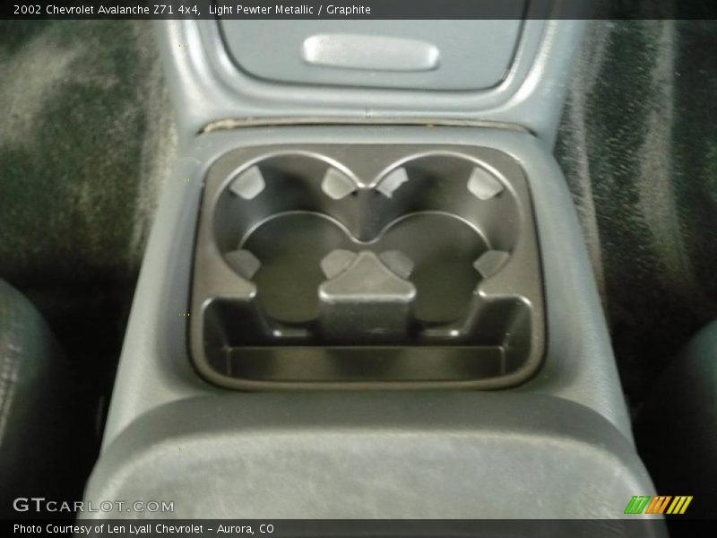 Light Pewter Metallic / Graphite 2002 Chevrolet Avalanche Z71 4x4