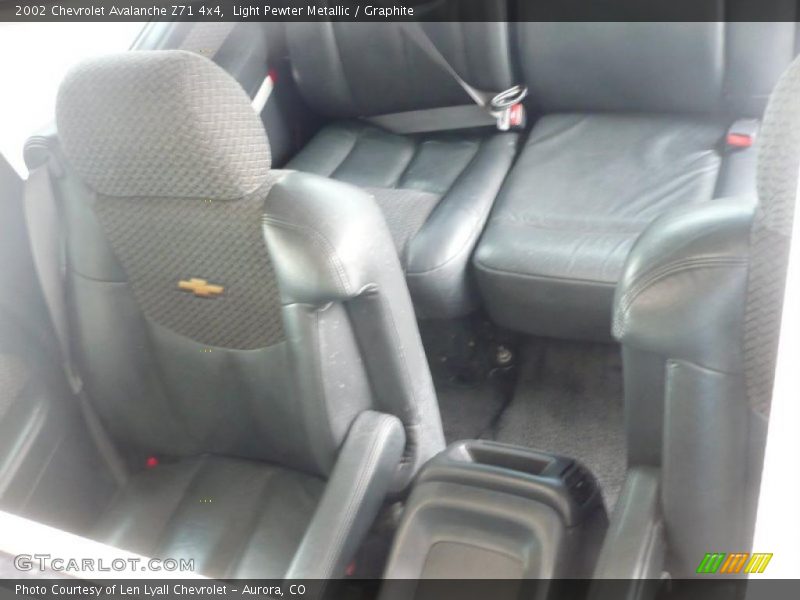 Light Pewter Metallic / Graphite 2002 Chevrolet Avalanche Z71 4x4