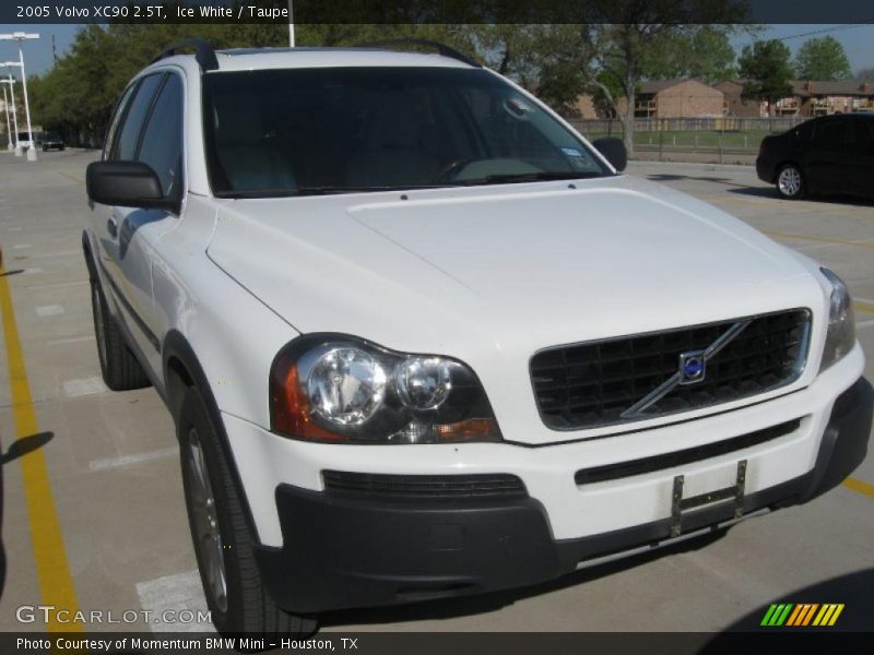 Ice White / Taupe 2005 Volvo XC90 2.5T