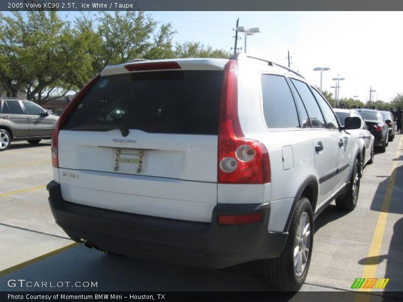 Ice White / Taupe 2005 Volvo XC90 2.5T