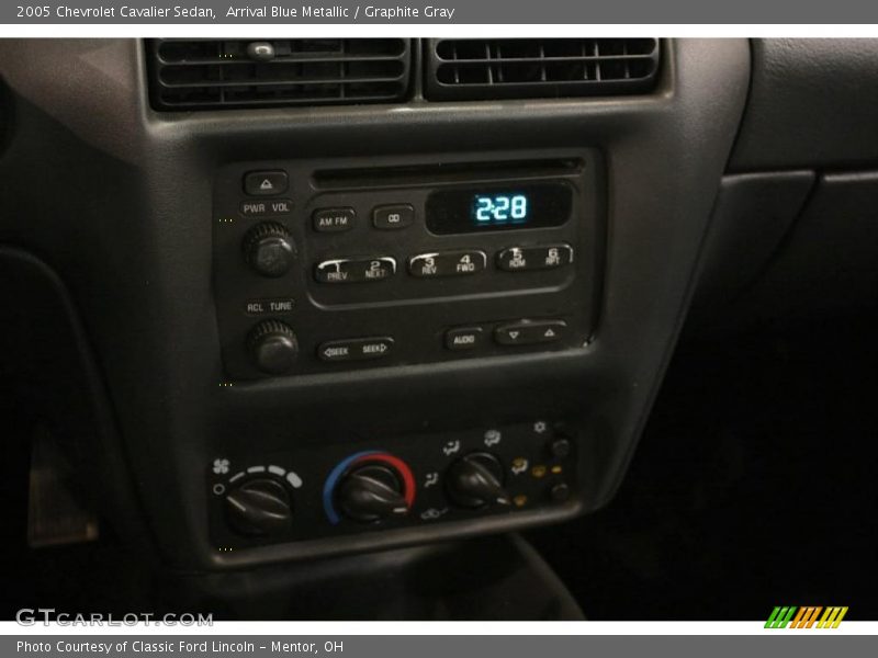 Arrival Blue Metallic / Graphite Gray 2005 Chevrolet Cavalier Sedan