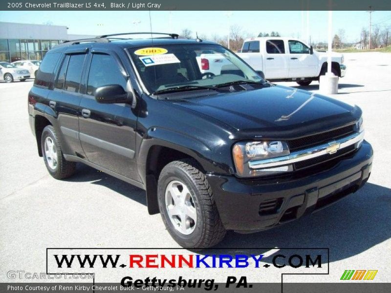 Black / Light Gray 2005 Chevrolet TrailBlazer LS 4x4