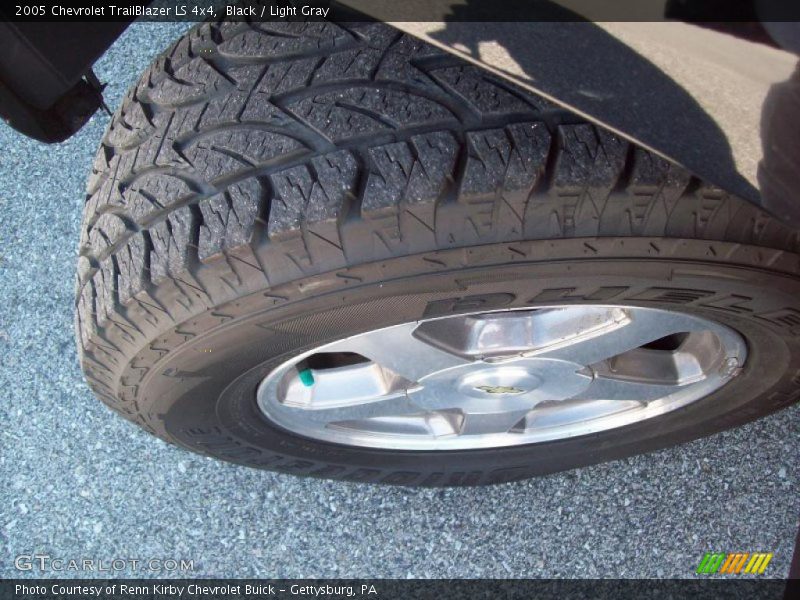 Black / Light Gray 2005 Chevrolet TrailBlazer LS 4x4