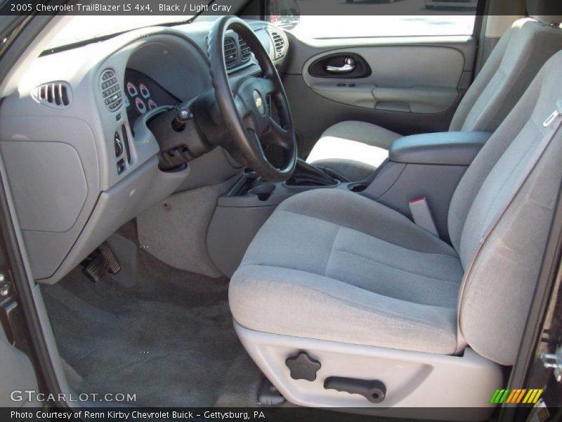 Black / Light Gray 2005 Chevrolet TrailBlazer LS 4x4