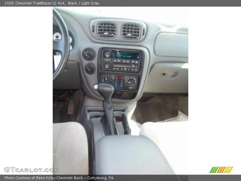 Black / Light Gray 2005 Chevrolet TrailBlazer LS 4x4