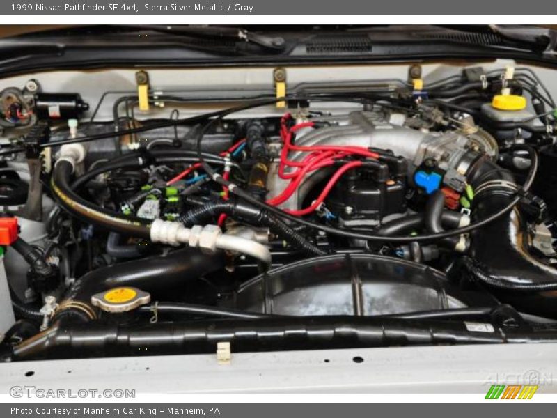 Sierra Silver Metallic / Gray 1999 Nissan Pathfinder SE 4x4