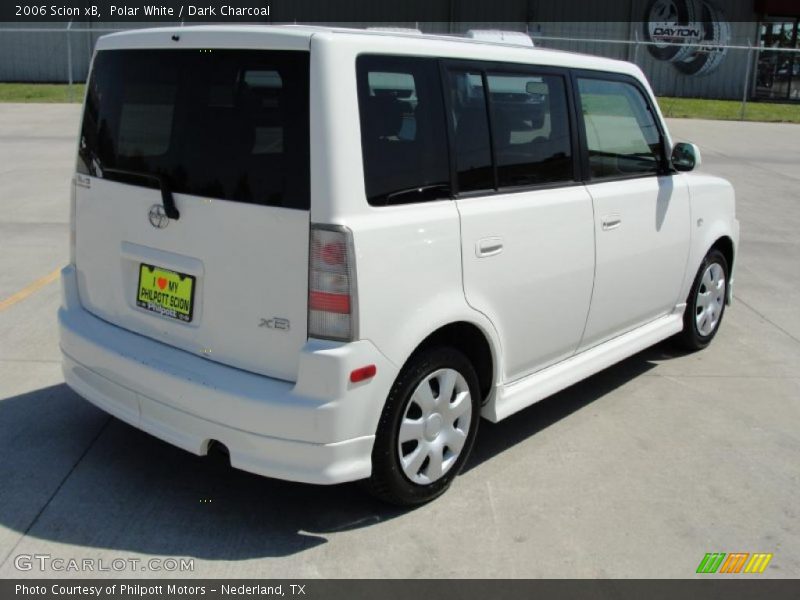 Polar White / Dark Charcoal 2006 Scion xB