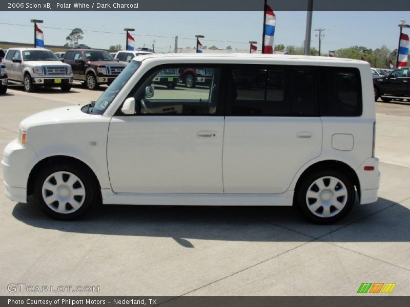 Polar White / Dark Charcoal 2006 Scion xB