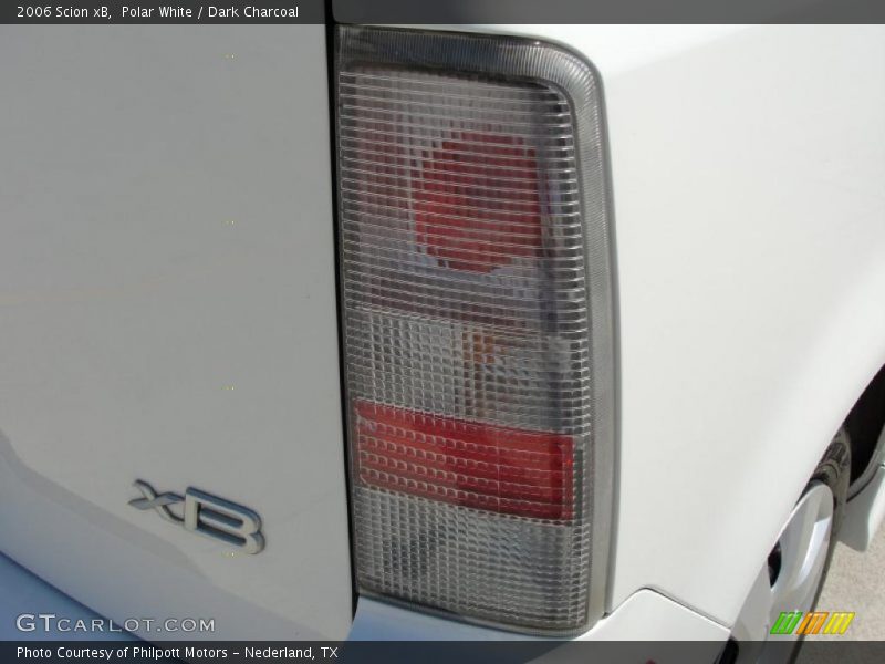 Polar White / Dark Charcoal 2006 Scion xB