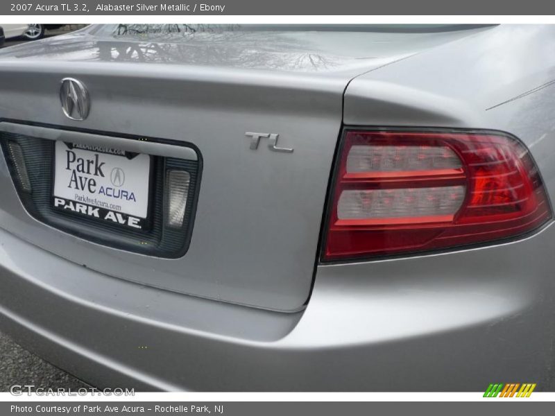 Alabaster Silver Metallic / Ebony 2007 Acura TL 3.2