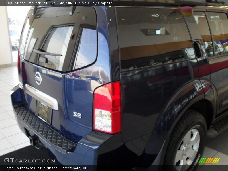 Majestic Blue Metallic / Graphite 2006 Nissan Pathfinder SE 4x4