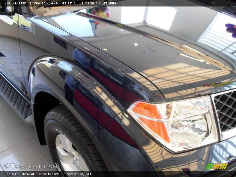 Majestic Blue Metallic / Graphite 2006 Nissan Pathfinder SE 4x4