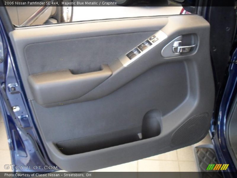 Majestic Blue Metallic / Graphite 2006 Nissan Pathfinder SE 4x4