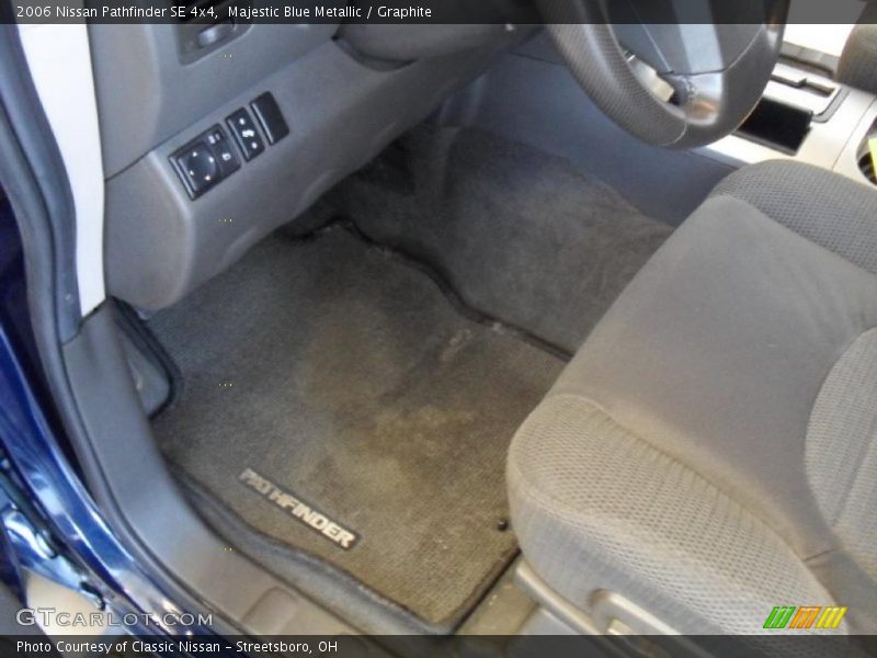 Majestic Blue Metallic / Graphite 2006 Nissan Pathfinder SE 4x4