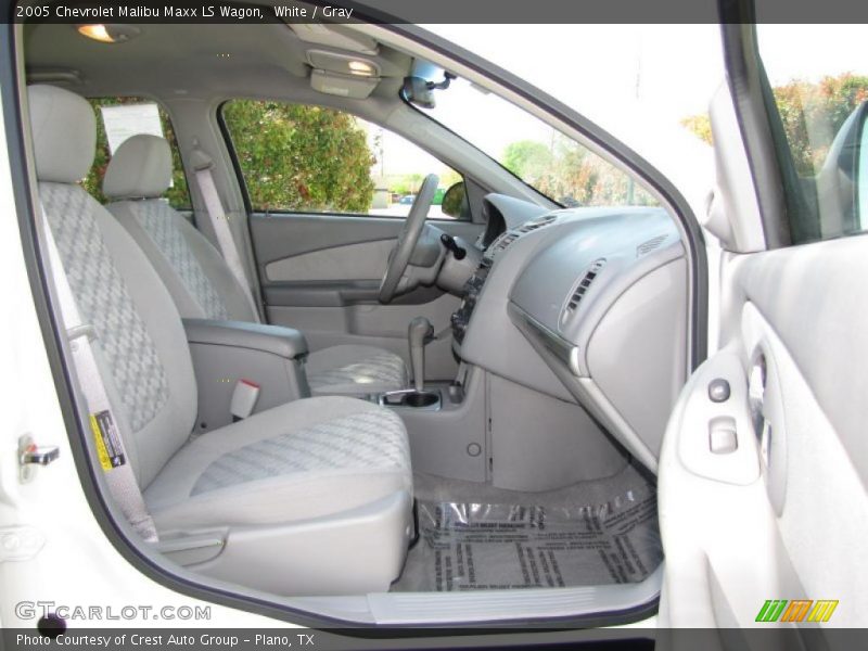 White / Gray 2005 Chevrolet Malibu Maxx LS Wagon