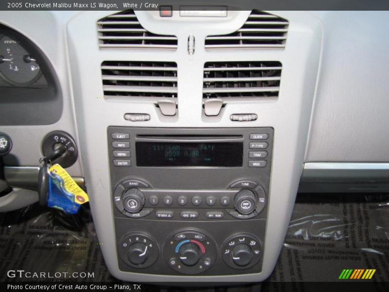 White / Gray 2005 Chevrolet Malibu Maxx LS Wagon
