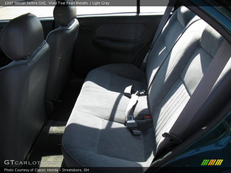 Vivid Teal Pearl Metallic / Light Gray 1997 Nissan Sentra GXE
