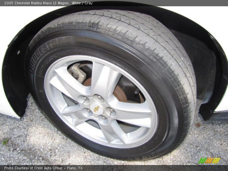 White / Gray 2005 Chevrolet Malibu Maxx LS Wagon